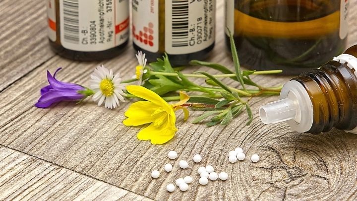 Homeopatia – działanie i czy działa? Co mówi nauka