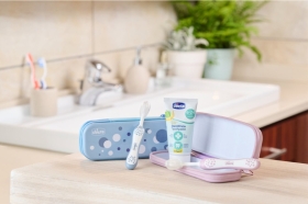 Chicco Zestaw pasta i szczotka do zębów + etui indigo 6-36 miesięcy 1 komplet